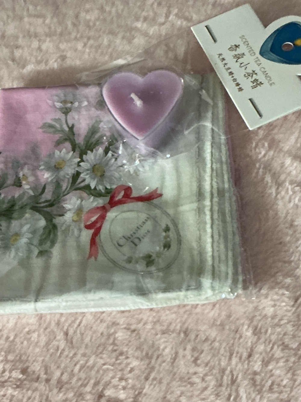 Floral Daisy Handkerchief with Heart Lavender Candle